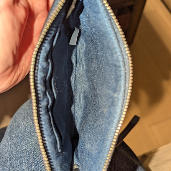 Coach Tea Rose Westie Corner Zip Wristlet - Picture 8 of 9